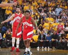 NBA总决赛赛程吃紧，斯图加特集结日完成体检，话题不断，高层口径保持一致的简单介绍