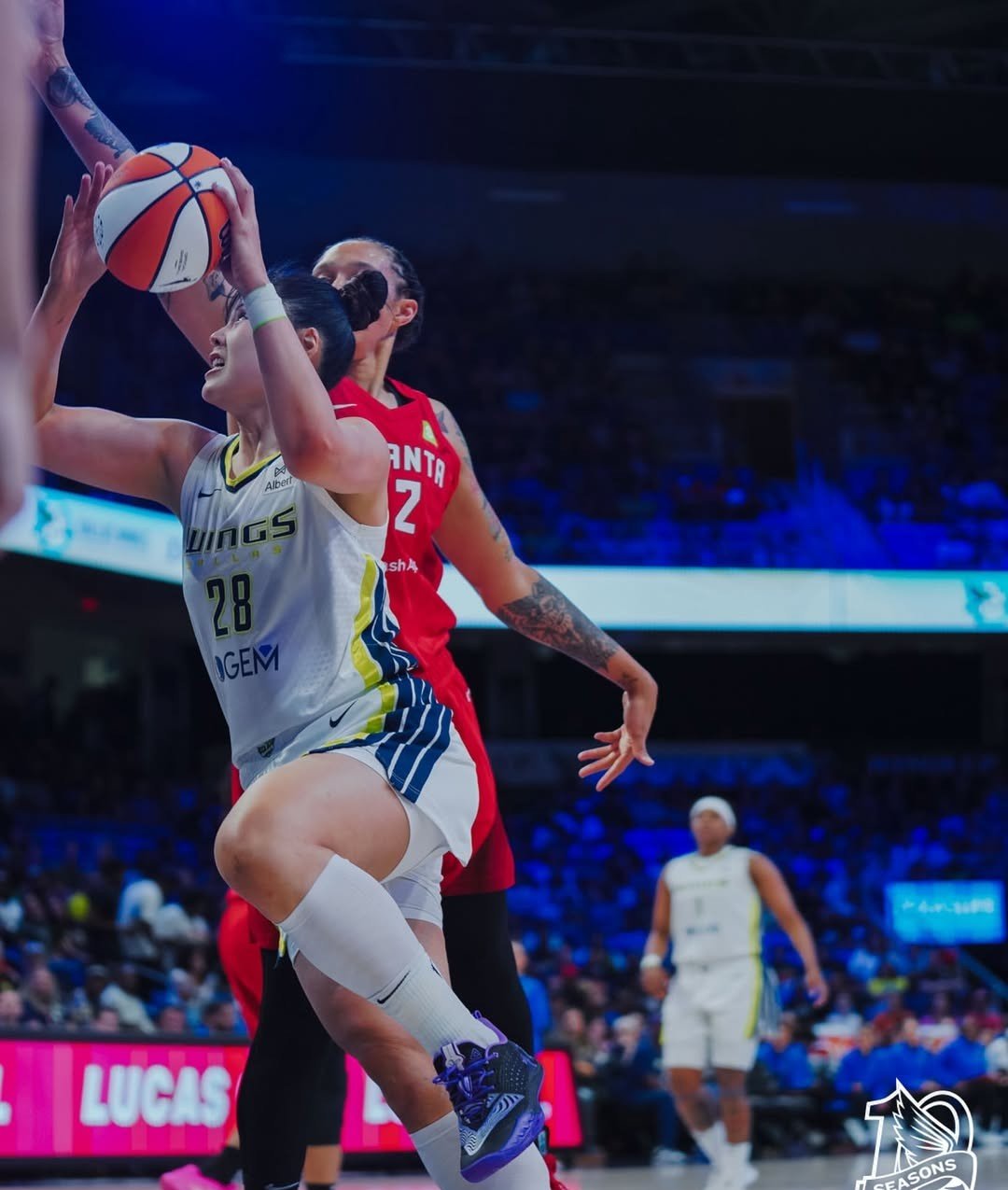 转折点！斯图加特篮板制胜，NBA季后赛赛前攻防权衡，态度坚定，轮换策略成焦点(nba季后赛)