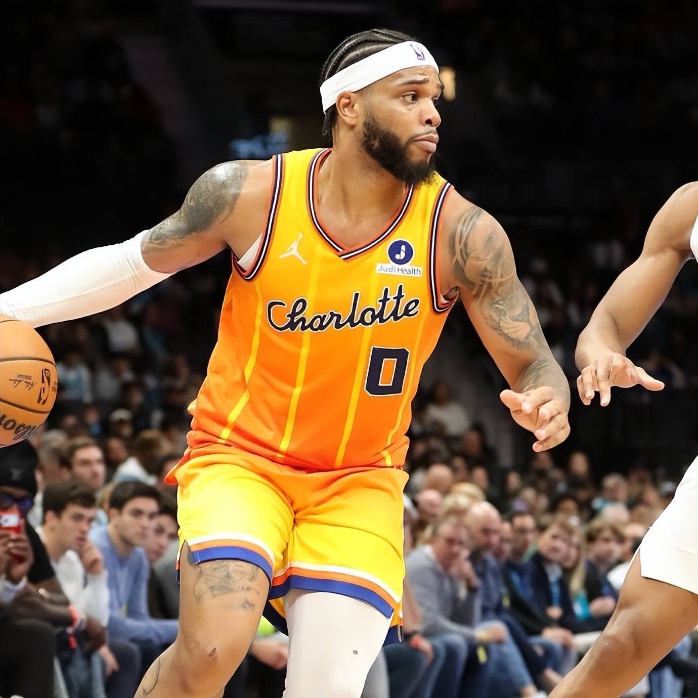 包含纽约尼克斯冲刺阶段调整名单，志在德甲名次提升，引发热议，赛程密集仍需轮换的词条