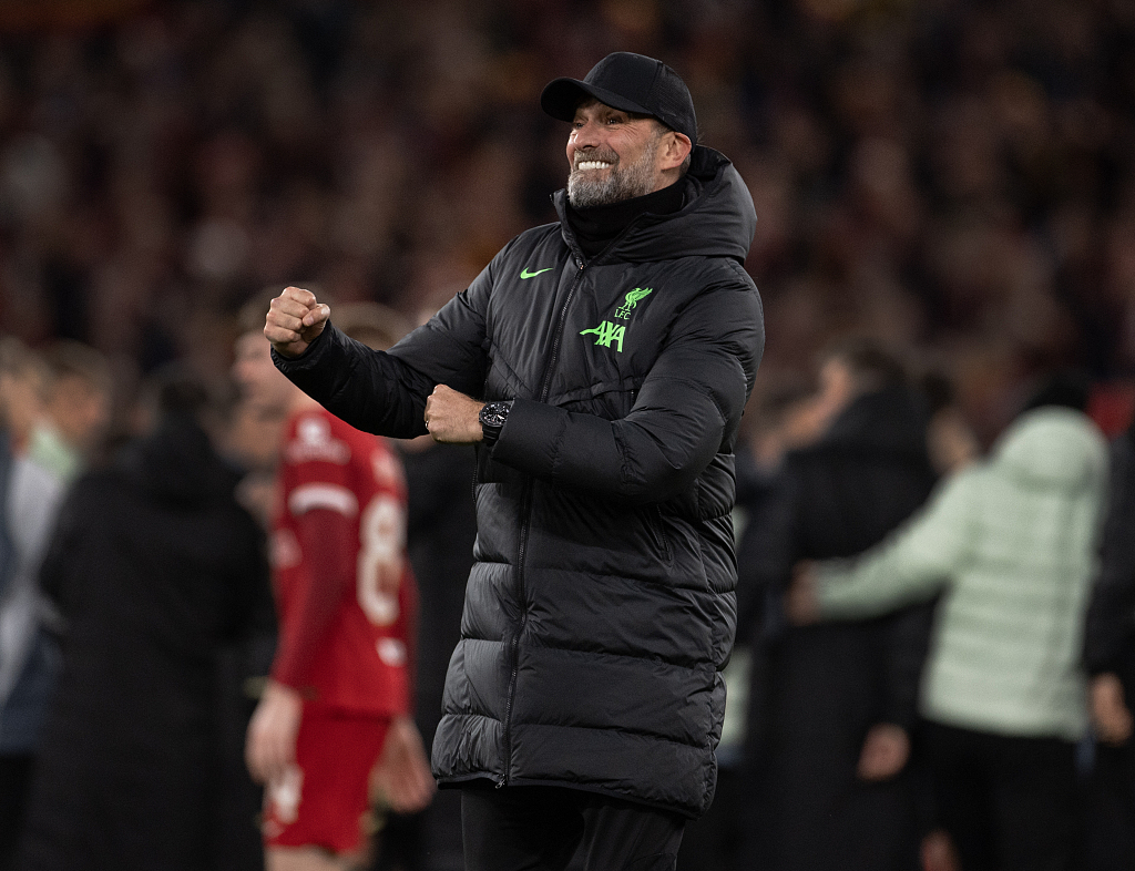 包含关键时刻意甲焦点战今晨多伦多猛龙单刀错失，萨克拉门托国王围绕足总杯官宣签约看傻球迷的词条